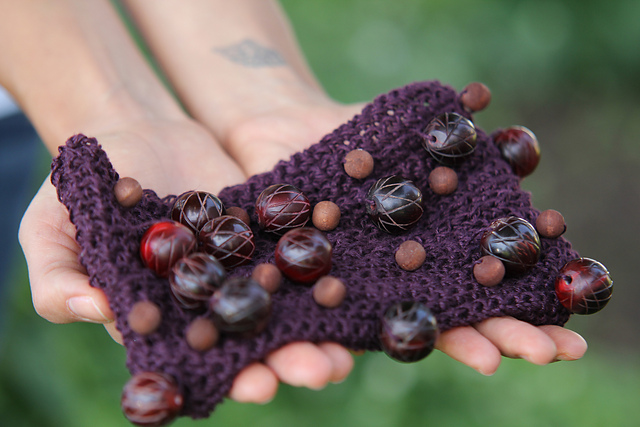Summer Beaded Clutch