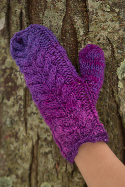Main Street Mittens