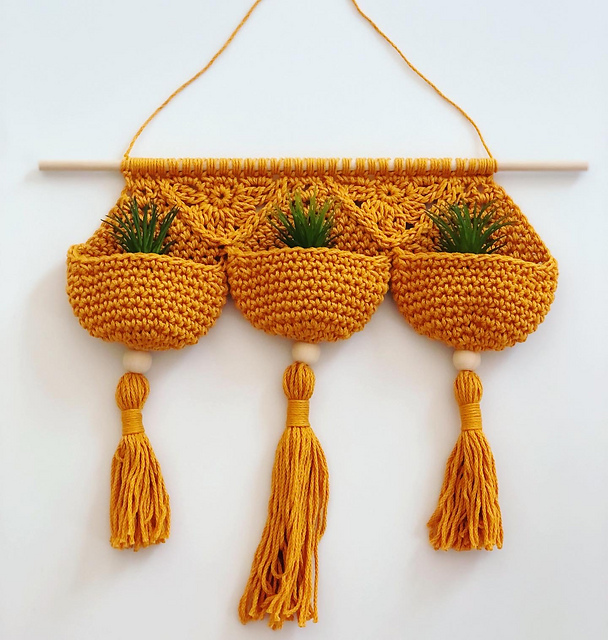 Three Little Pups Wall Hanging