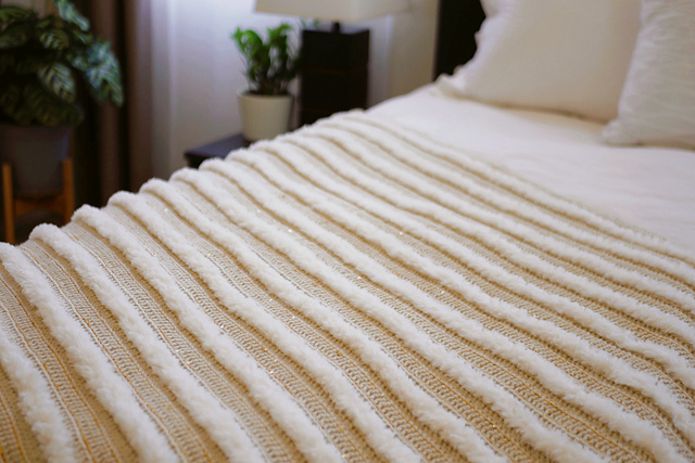 Aster Throw