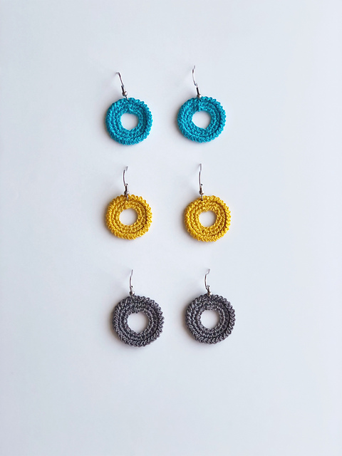 Mini Circle Earrings