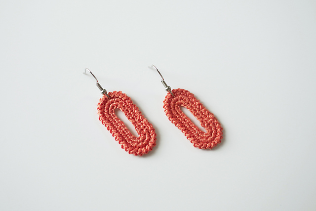 Mini Oval Earrings