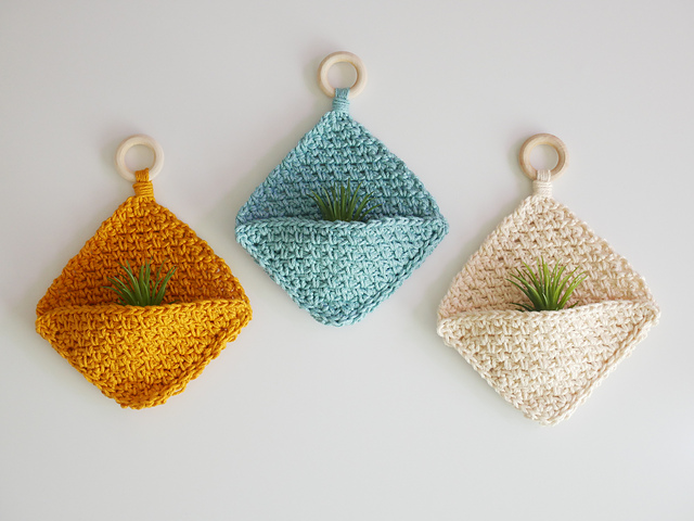 Woven Air Plant Hanger