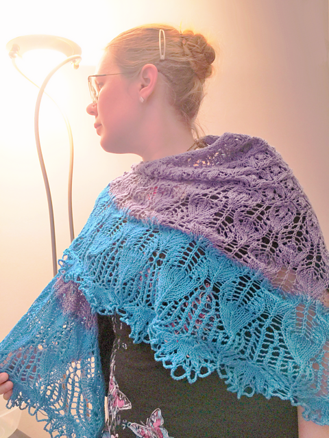 Zissly leaf shawl