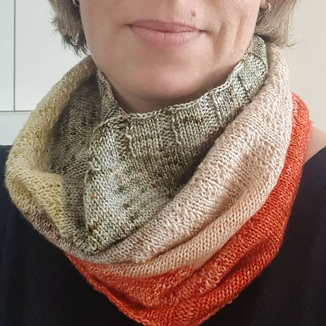 Autumn Sunrise Cowl