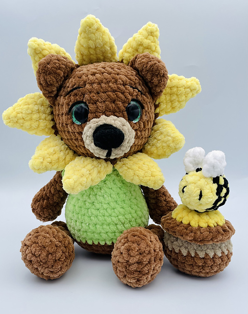 Honey and Daisy Bear