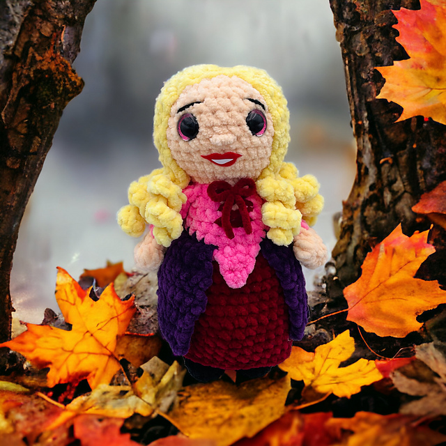 Mini Sarah Witch
