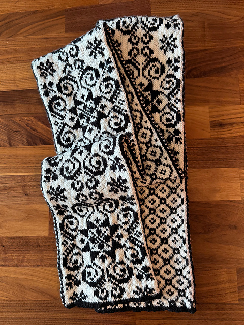 Selbu Scarf