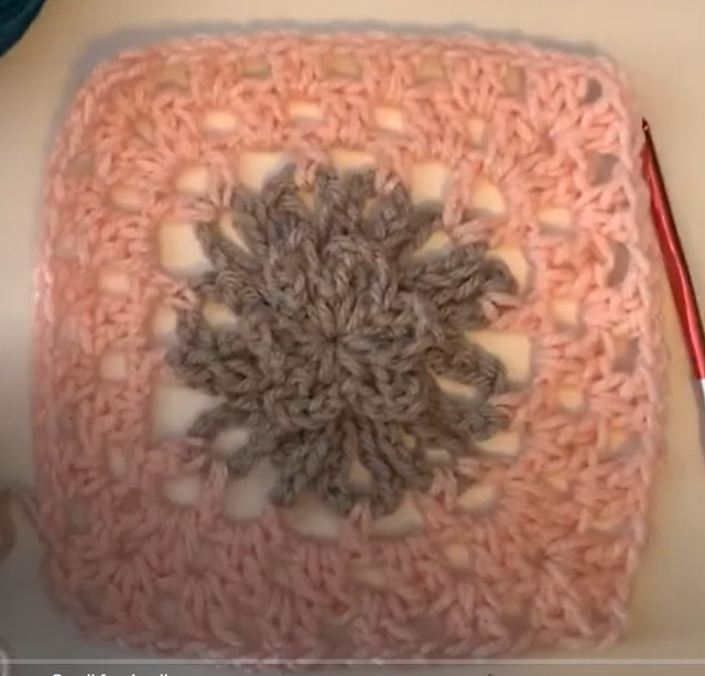 Vintage Chain Stitch Flower Granny