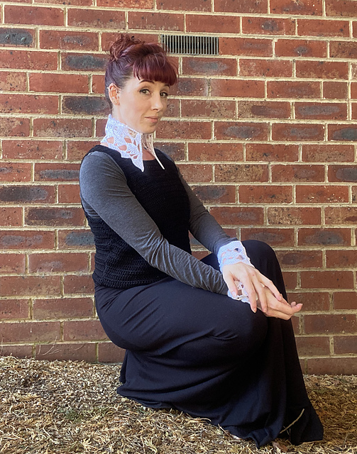 Wednesday’s white crochet COLLAR AND CUFFS