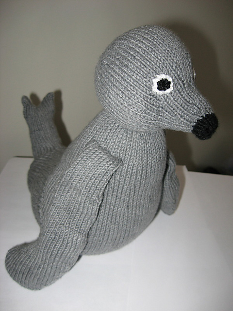 Ravelry: Robby pattern by Alan Dart