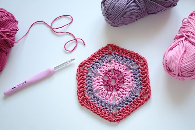 Solid Granny Hexagon