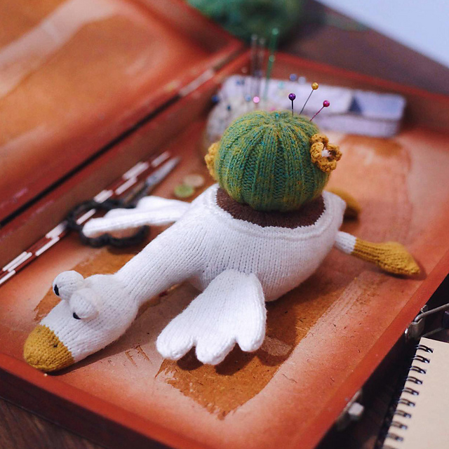 Duck planter/pot with cactus (pin cushion)