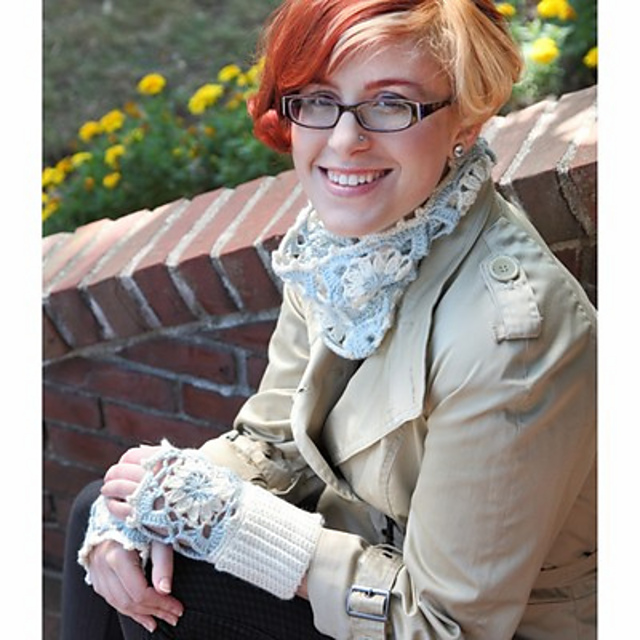 Frost Rime Cowl and Mitts