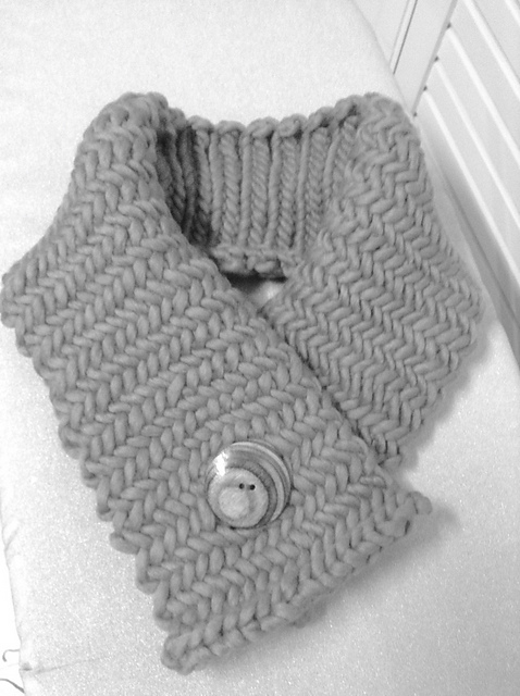 Herringbone Cowl