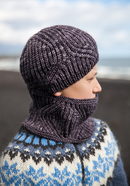 Vegvisir Cowl and Hat