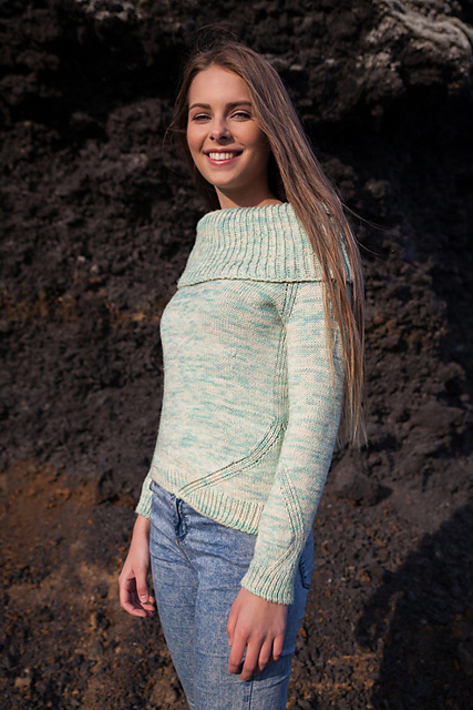 Bláa Lónið Sweater