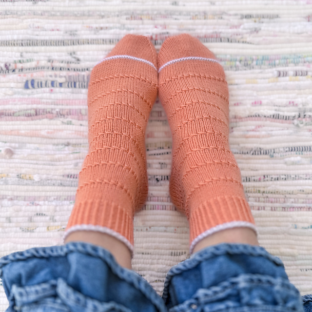 Bee Line Socks