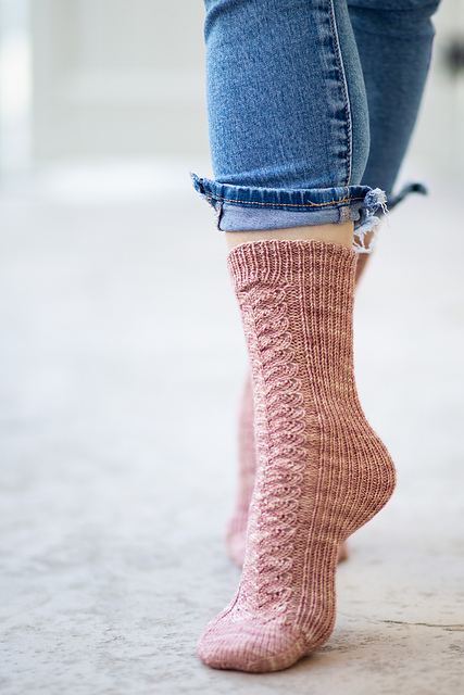 Simply Irresistible Socks - Lotus
