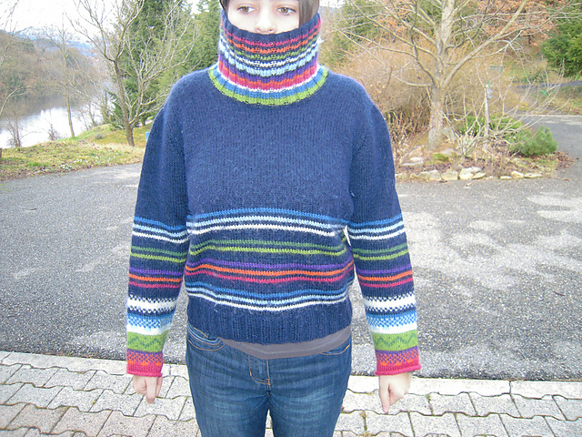 824 - Pull col roulé