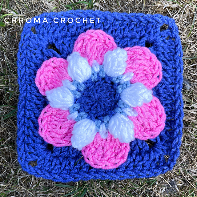 Ravelry: 60s Pop Flower Square pattern by Munira Rasul