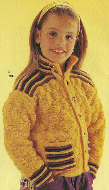 8013 - Jaquette enfant jaune avec point relief