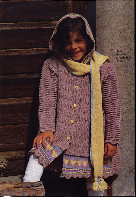 6025 Child's coat with pin tuck pattern