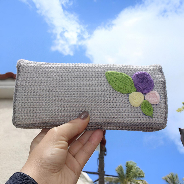 Flower wallet