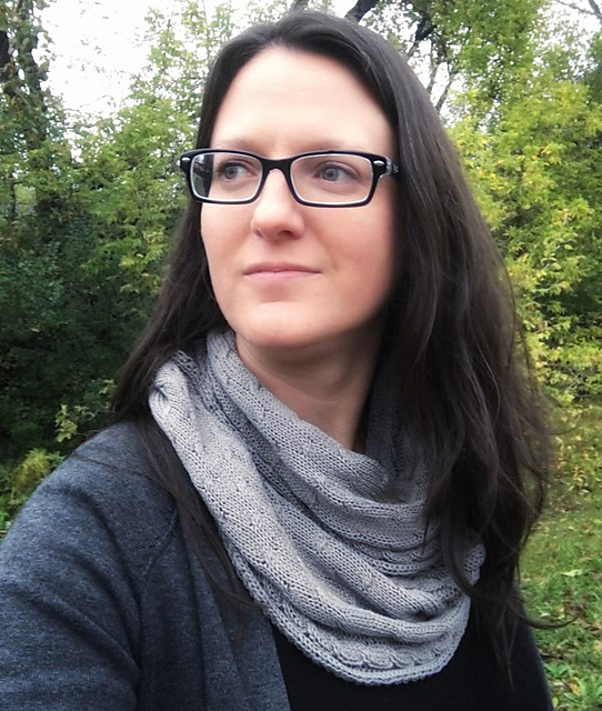 Cabled Cowl