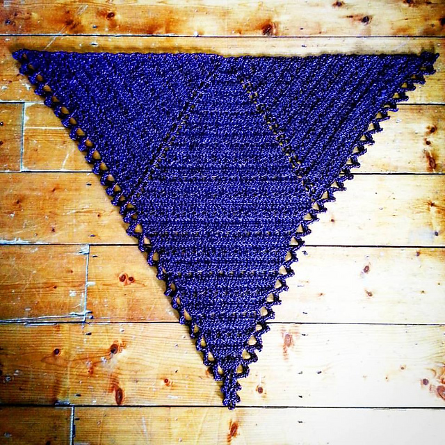 Blackberried Alive Shawl/Neckerchief