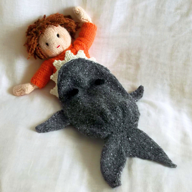Shark Attack! Dolls Blanket