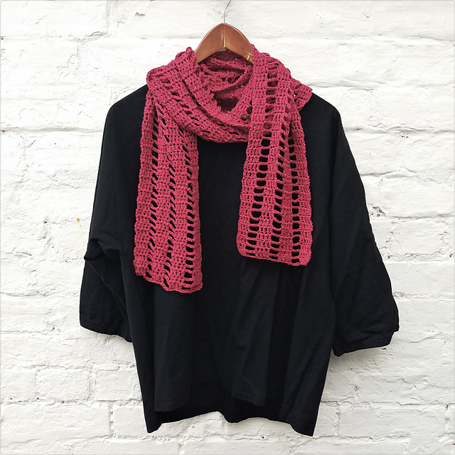 Bullfinch Scarf