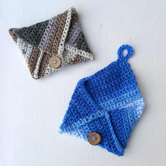 Ravelry: Treasure Pouch pattern by Clare Blowers