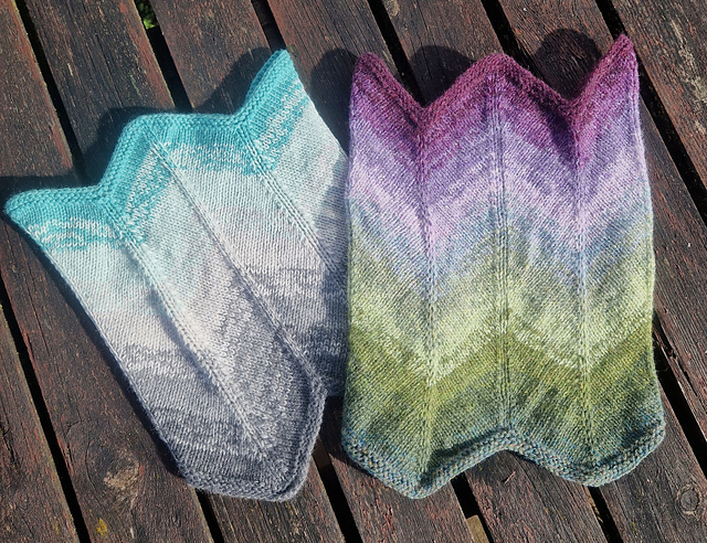 Showcase Cowl