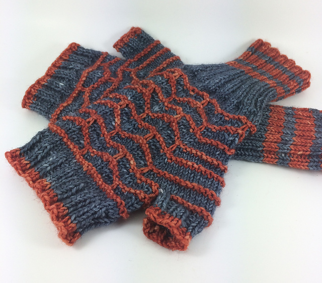 Bramble Brae Mitts