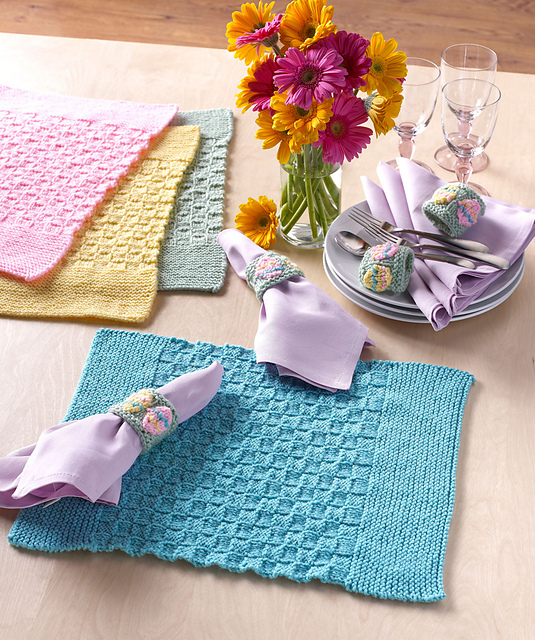 Easter Placemats with Napkin Rings