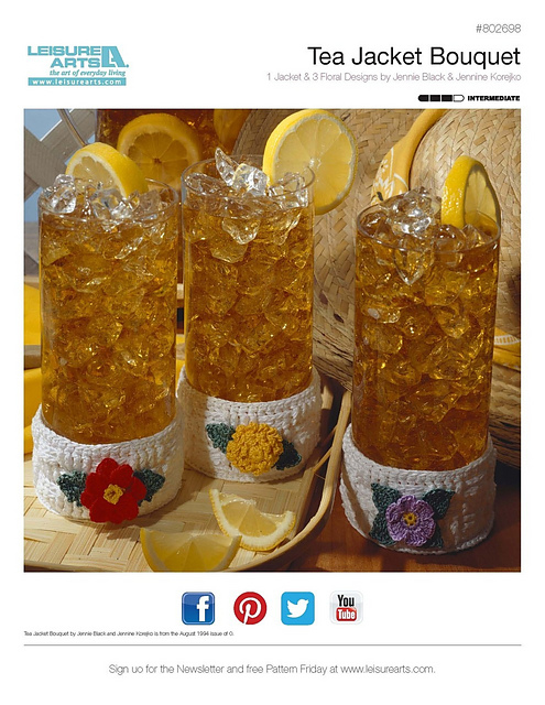 Tea Jacket Bouquet Chrysanthemum with Leaf