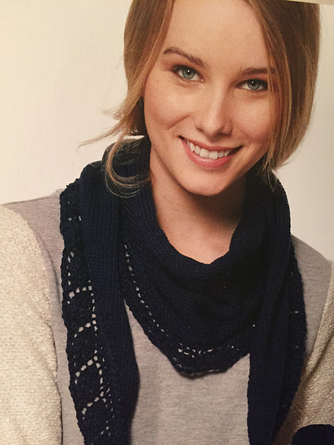 Lacey Leaf Scarflette
