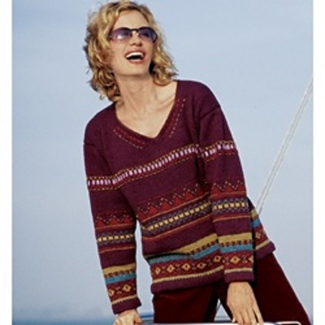 #24 V-Neck Pullover