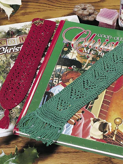 Lacy Christmas Bookmarks: Green Candles