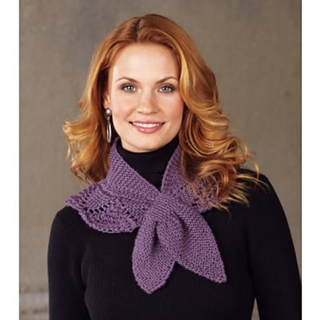 Scalloped Neck Warmer