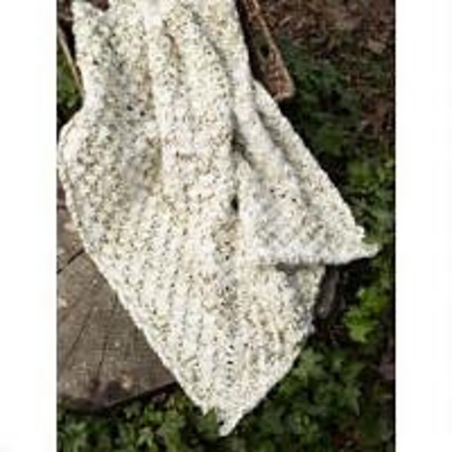 Interlocked Granny Throw