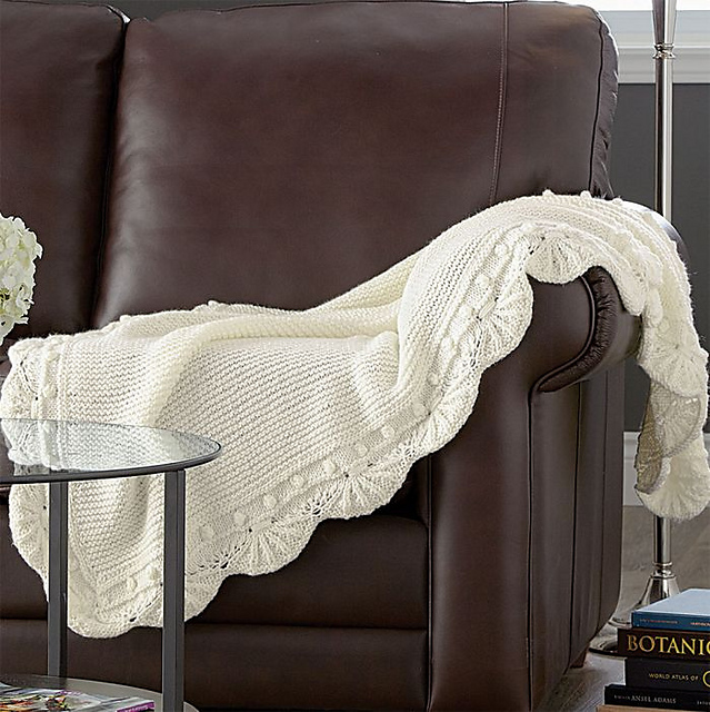 Scalloped Aran Throw
