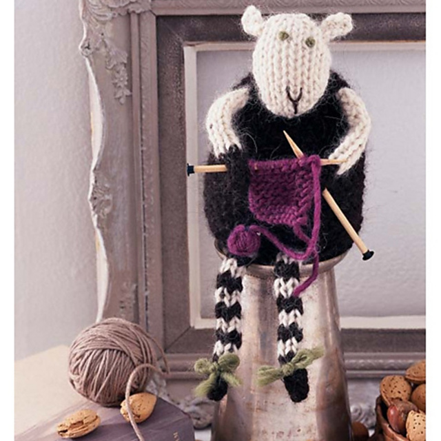 #33 Knitting Sheep