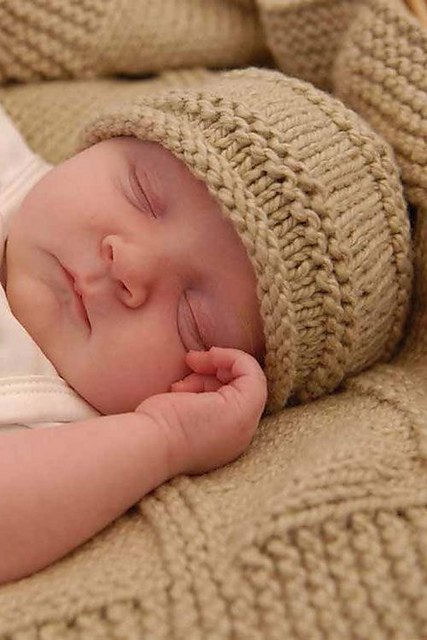 Baby Blanket and Hat: Blanket
