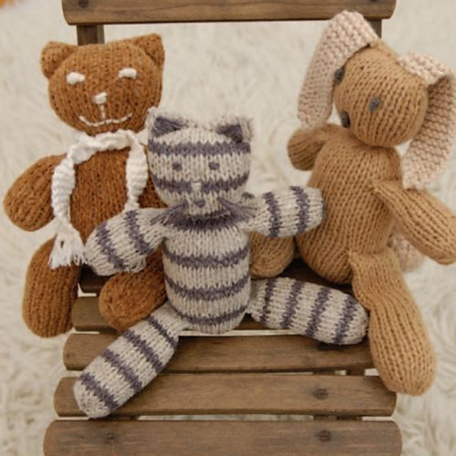 Knitted Cuddlies: Cat, Rabbit, and Teddy Bear