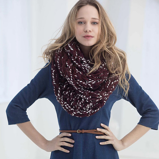 2 Color Arm Knit Cowl
