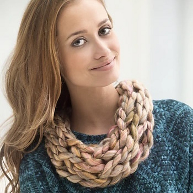 Arm Knit Cowl L40491