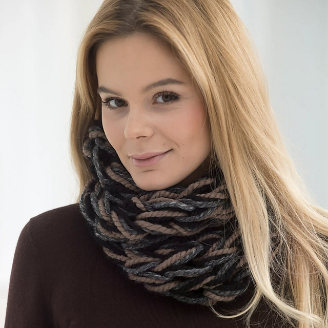 Arm Knit Cowl L40699