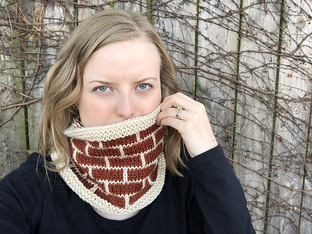 Urbanesca Cowl